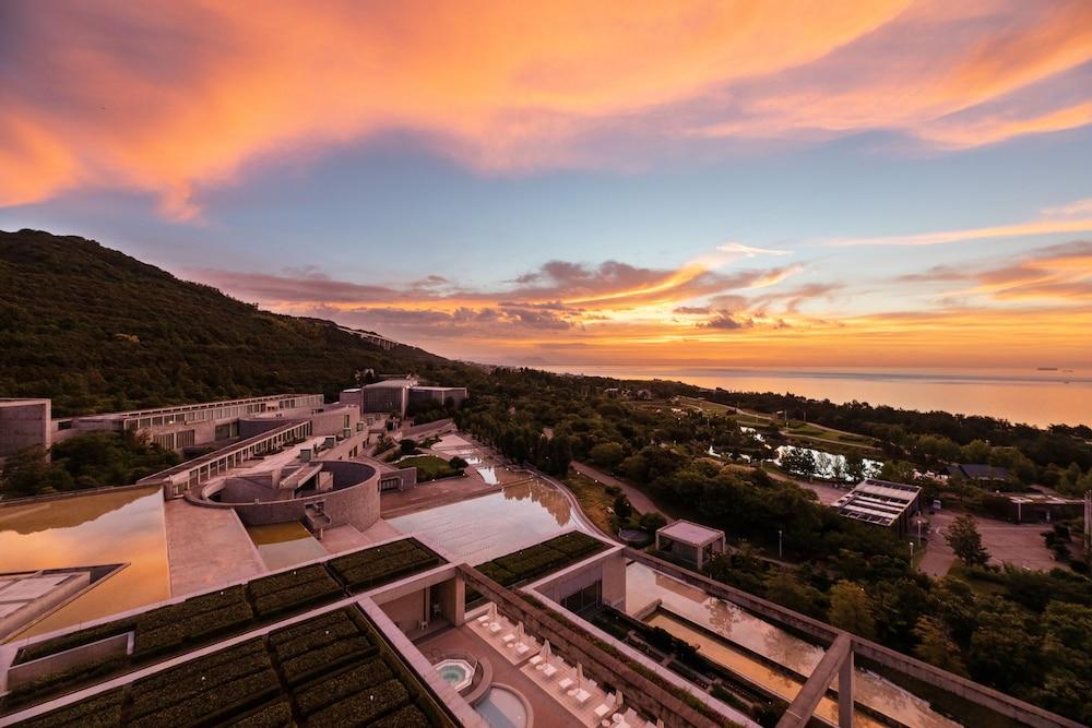 Grand Nikko Awaji Hotel Exterior photo